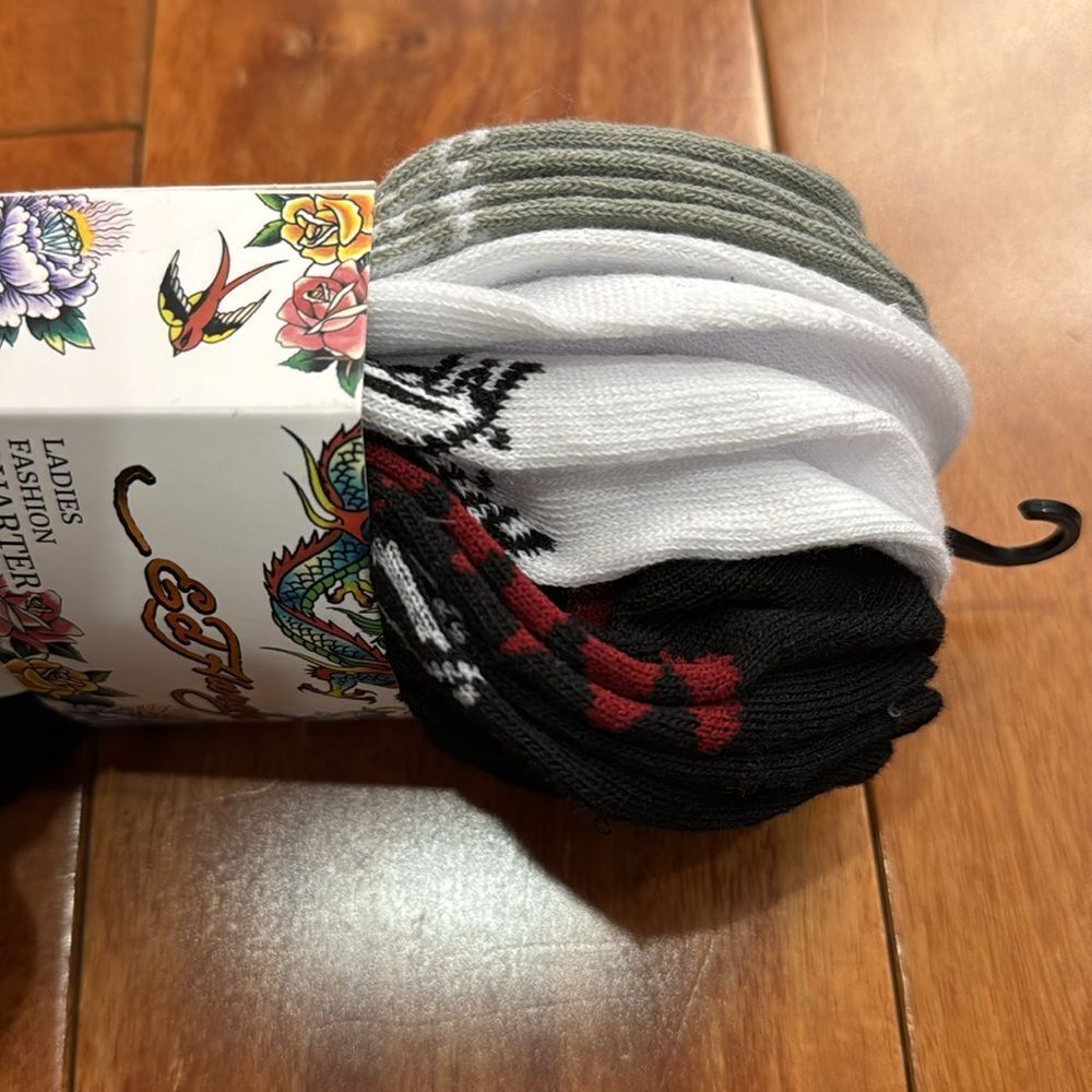 NWT Ed Hardy Graphic 6 Packs Socks - Picture 6 of 7